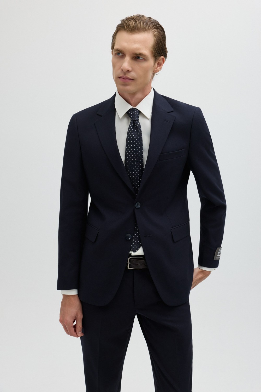 Koyu Lacivert Slim Fit Düz Paça 6 Drop Mono Yaka Klasik Takım Elbise