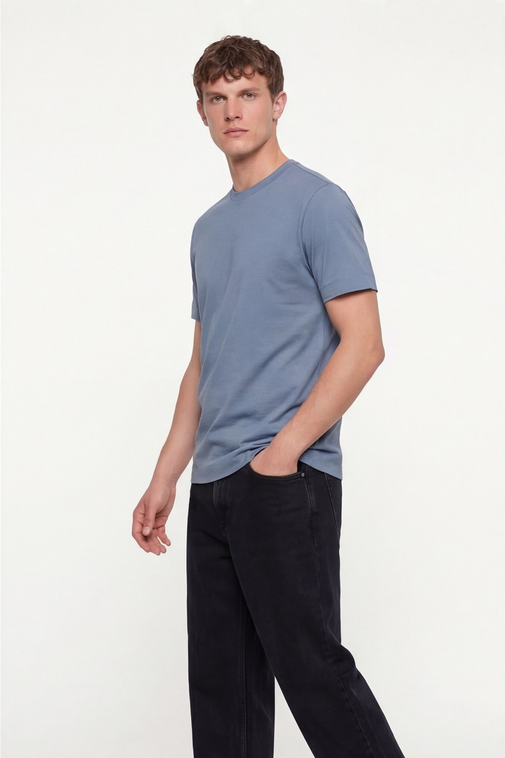 Erkek Koyu Gri Normal Kesim Regular Fit %100 Pamuk Dokuma Bisiklet Yaka Basic T-Shirt