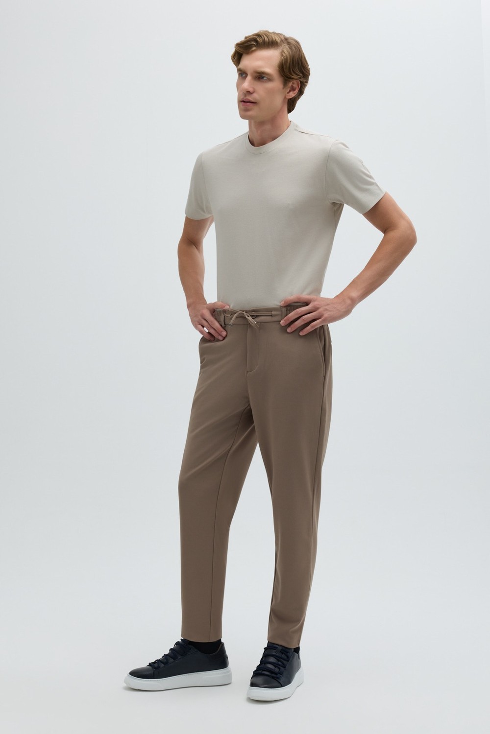 Vizon Dokulu Arka Lastikli Köprü Kemerli Bağcıklı Slim Fit Jogger Pantolon
