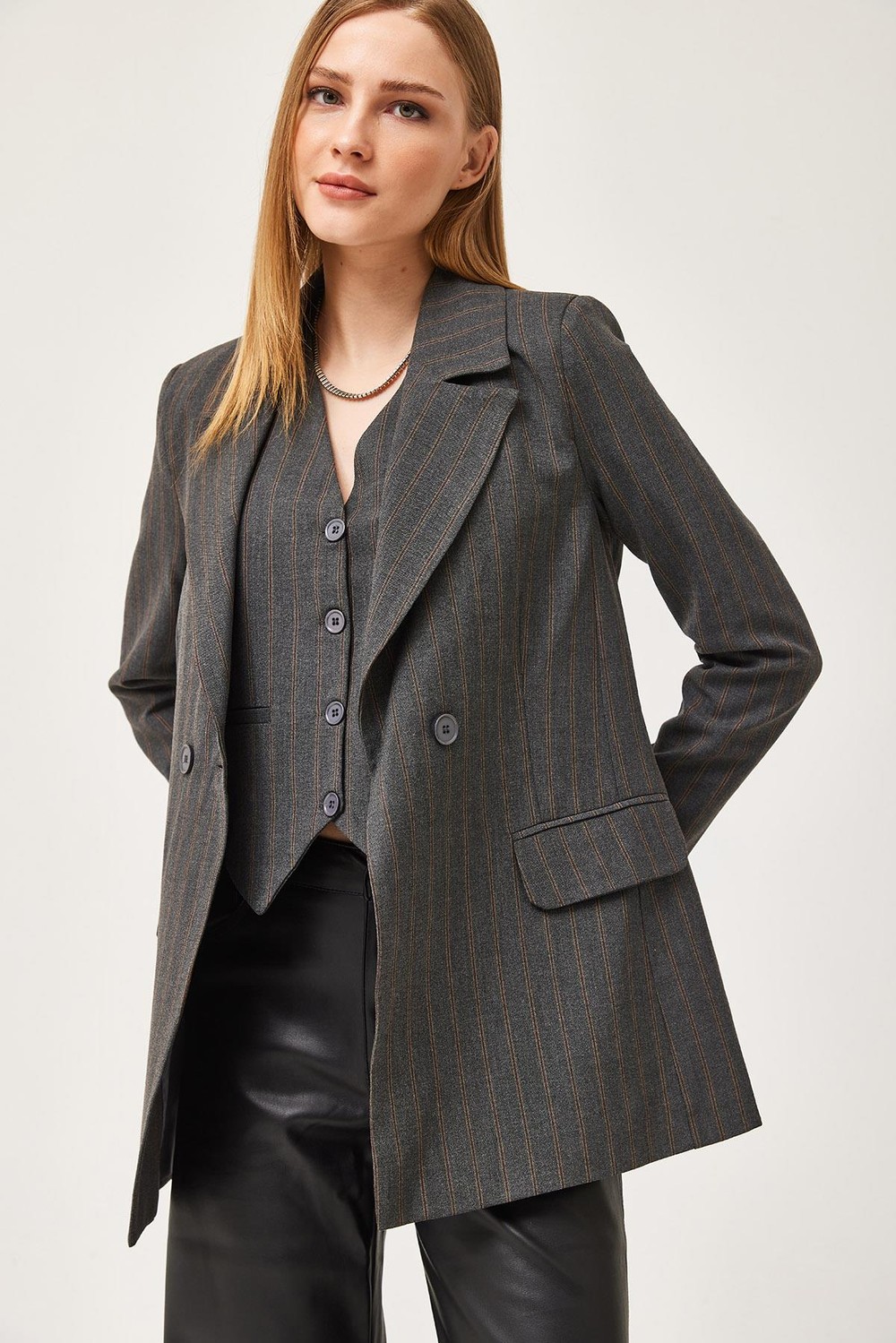 Oversize Kapaklı Cep Blazer Ceket Füme