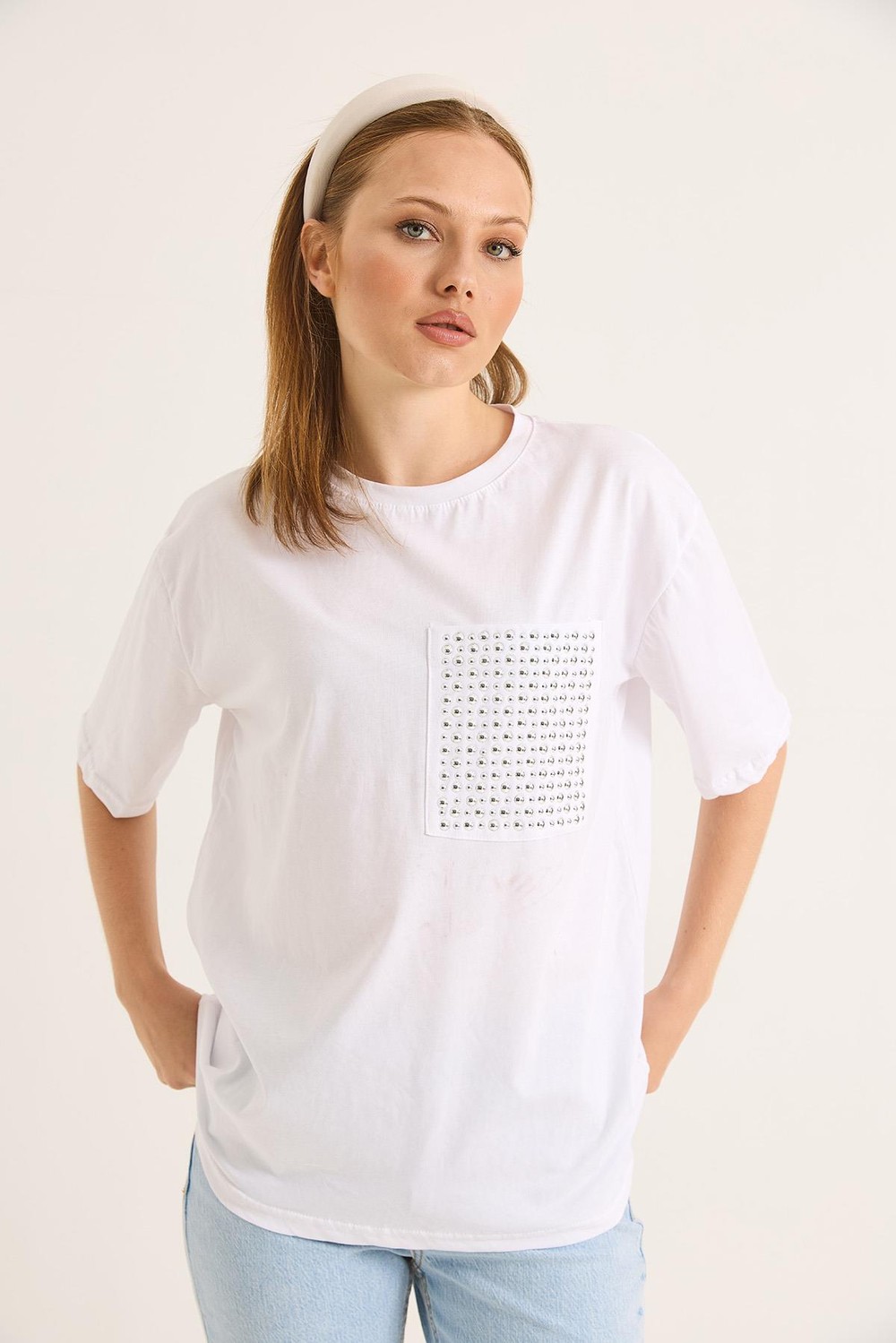 Bisiklet Yaka Taş Detaylı Cepli Tshirt Beyaz