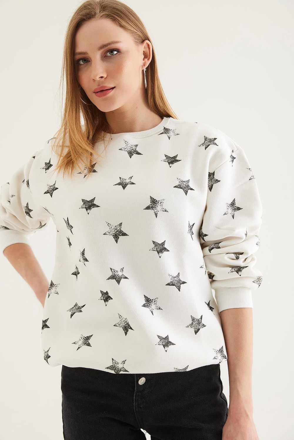 Yıldız Baskılı Oversize Şardonlu Sweatshirt Siyah