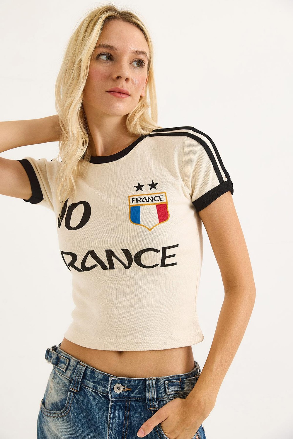 Bisiklet Yaka Baskılı Crop Tshirt Krem