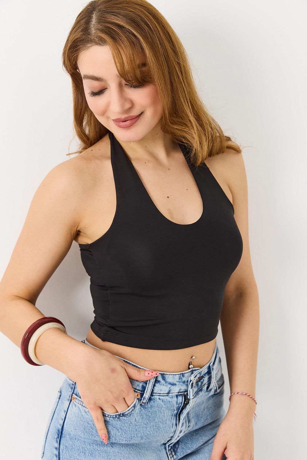 Kadın Boyundan Askılı  Crop Bluz Siyah