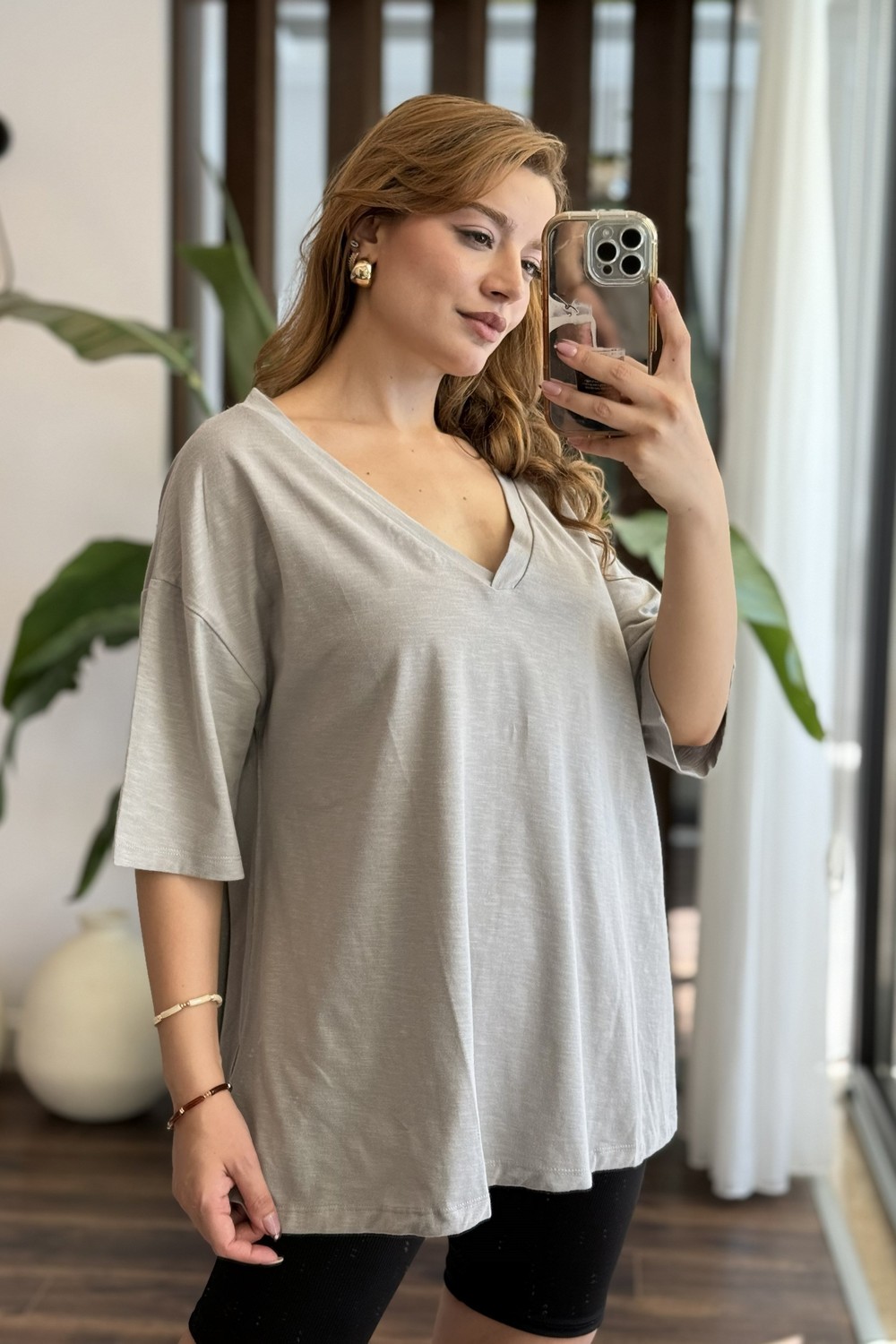 Kadın V Yaka Oversize Salaş Tshirt Gri