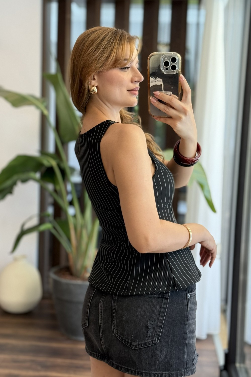 Kadın Bisiklet Yaka Sıfır Kol Çan Model Bluz Siyah