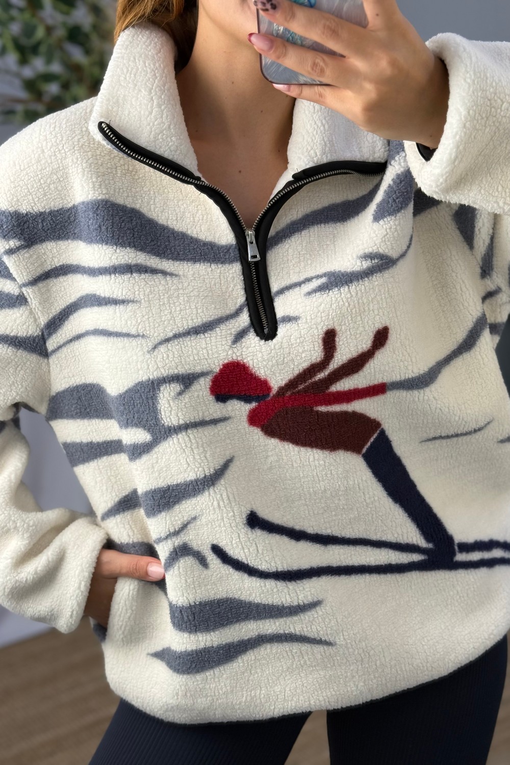 Kadın Desenli Dik Yaka Yarım Fermuarlı Polar Swearshirt Gri