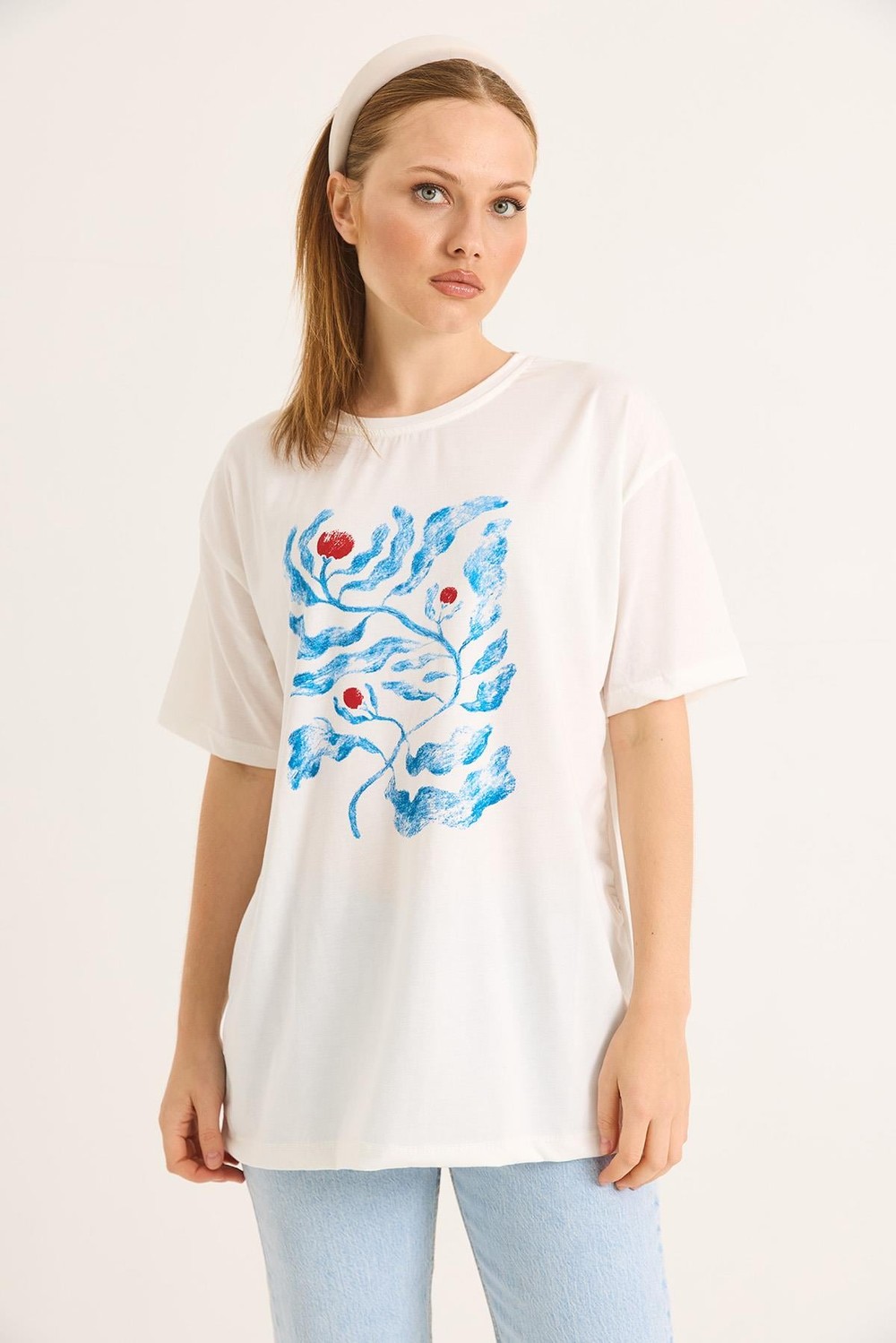 Yumuşak Dokulu Etnik Baskılı Fit Tshirt Beyaz