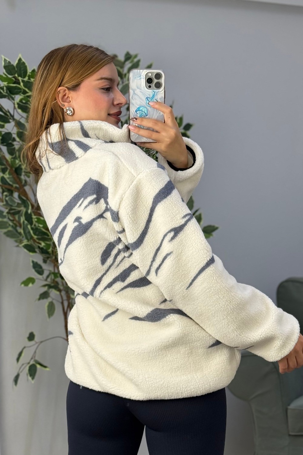 Kadın Desenli Dik Yaka Yarım Fermuarlı Polar Swearshirt Gri