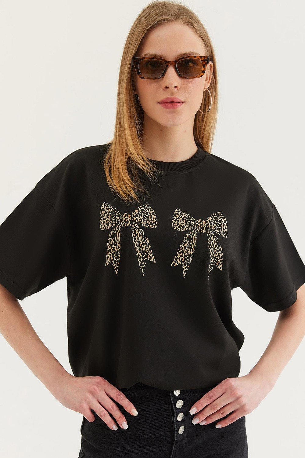 KKurdele Baskı Detaylı Basic Tshirt Siyah
