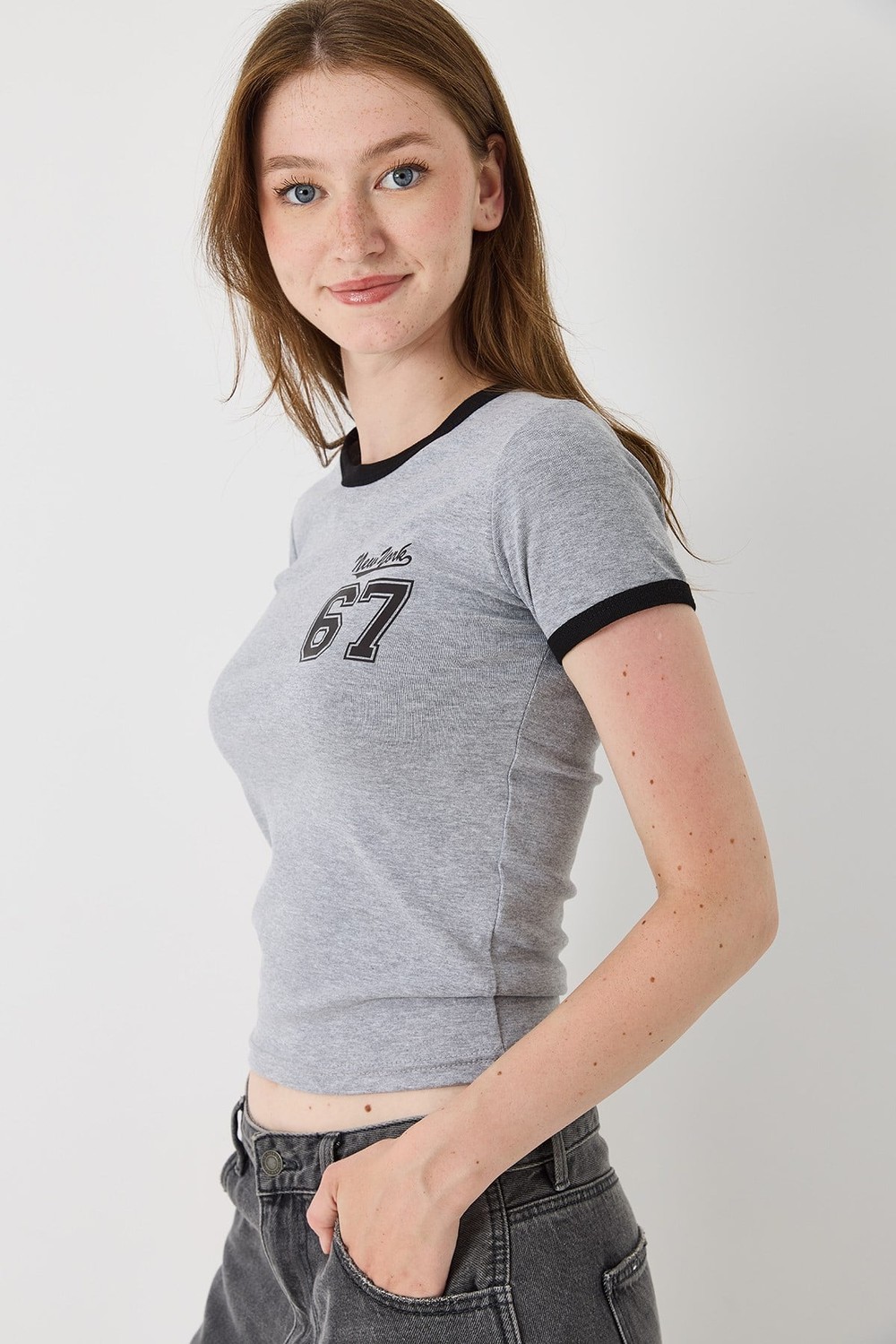 Kadın Dar Kesim Baskılı Kısa Kollu Tshirt Gri