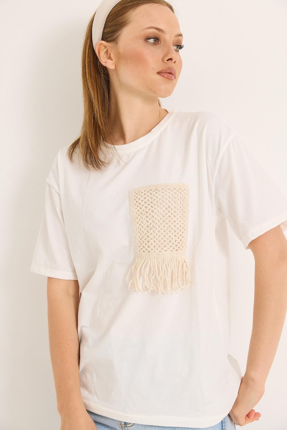 Hasır Cepli Yumuşak Dokulu Fit Tshirt Krem