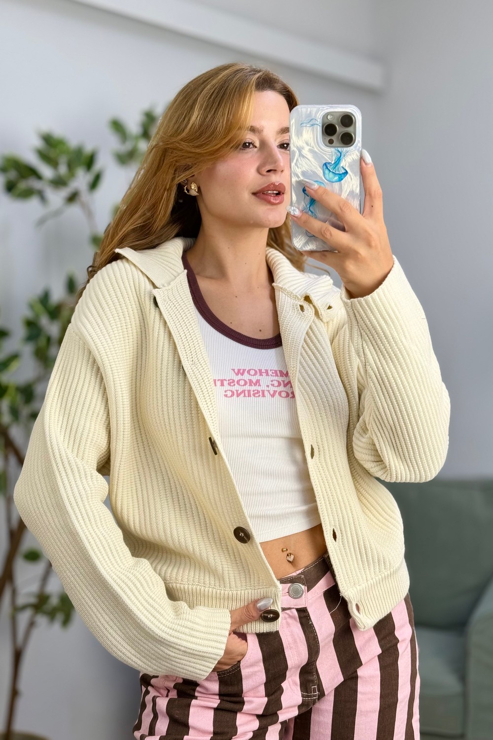 Kadın Dik Yaka Düğme Detaylı Oversize Triko Hırka Ekru