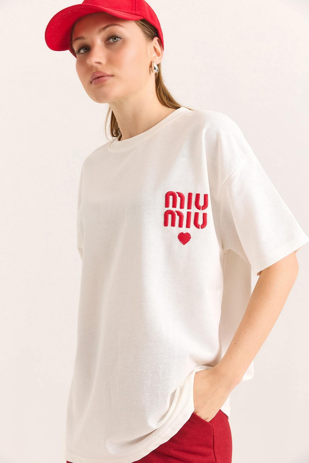 Nakış Detaylı Oversize Örme İki İp Tshirt Beyaz