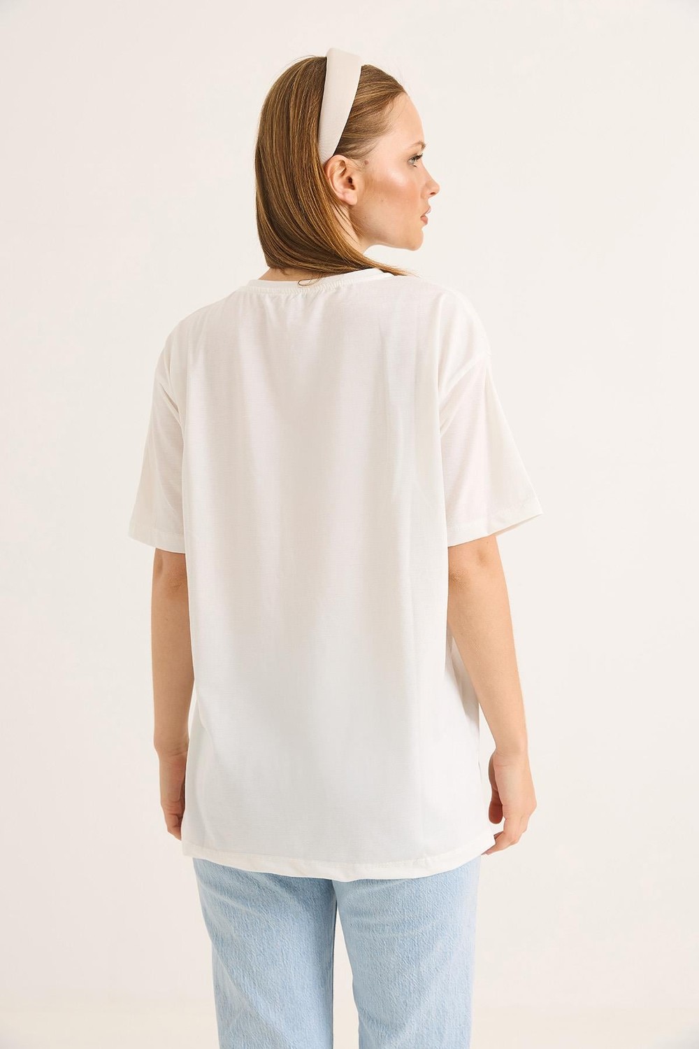 Yumuşak Dokulu Etnik Baskılı Fit Tshirt Beyaz