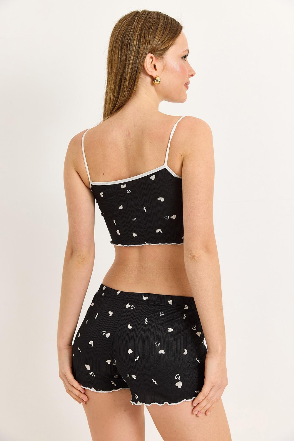 Croplu Kalp Baskılı Rahat Pijama Takımı Sİyah