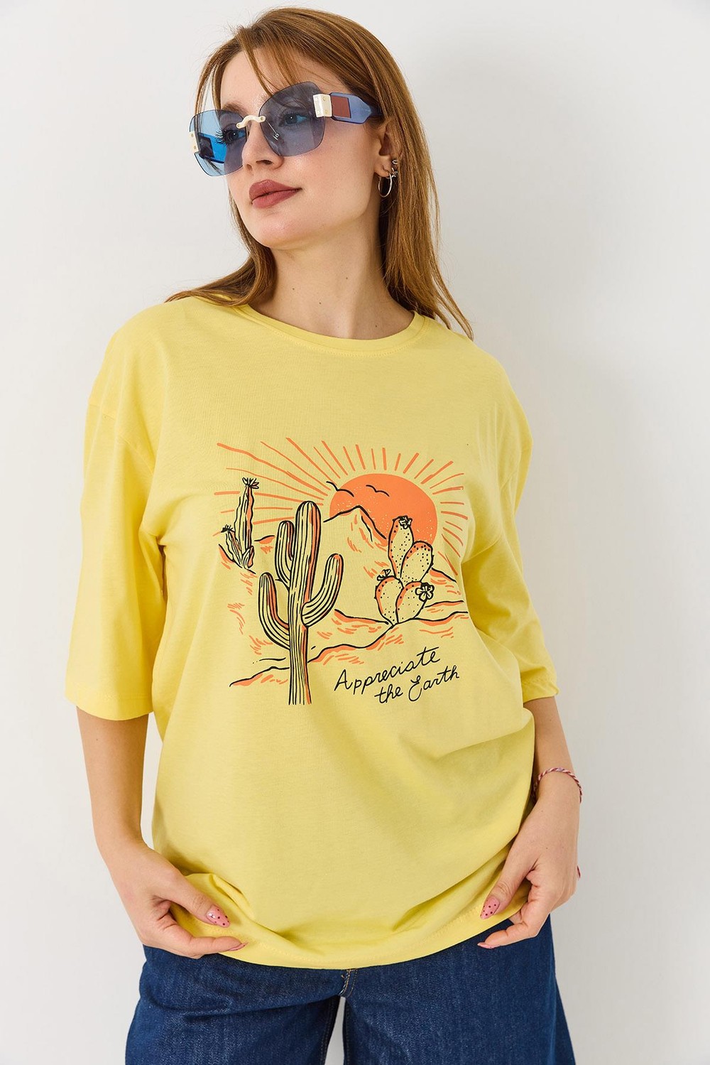 Kadın Çöl Tema Baskılı Bisiklet Yaka Tshirt Sarı