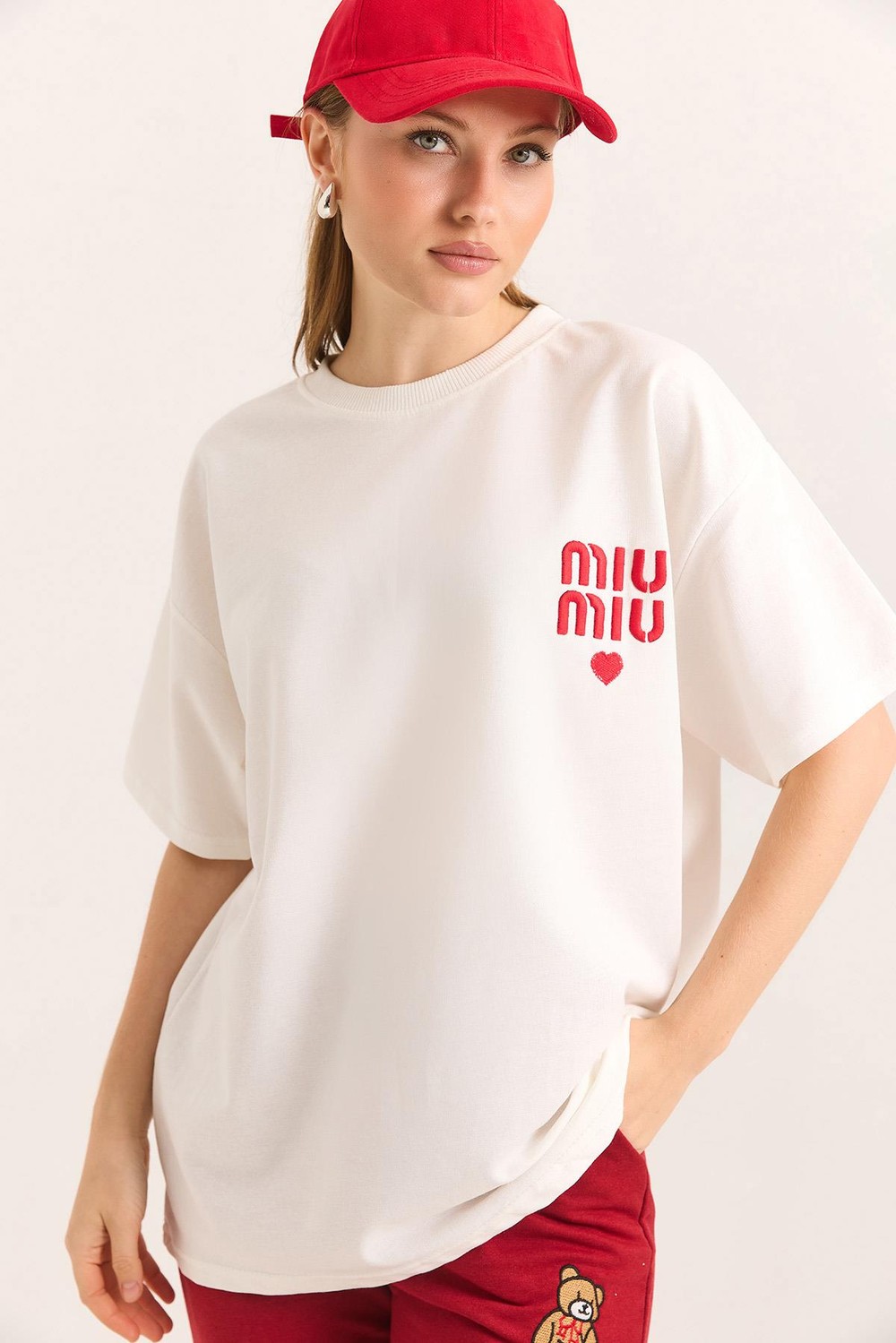 Nakış Detaylı Oversize Örme İki İp Tshirt Beyaz