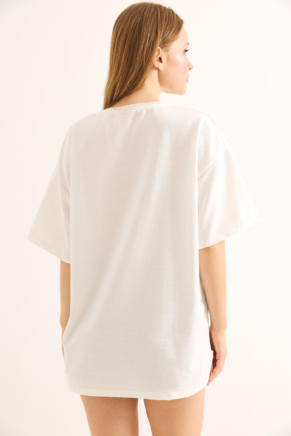 Fiyonk Baskılı Oversize Kesim Tshirt Beyaz