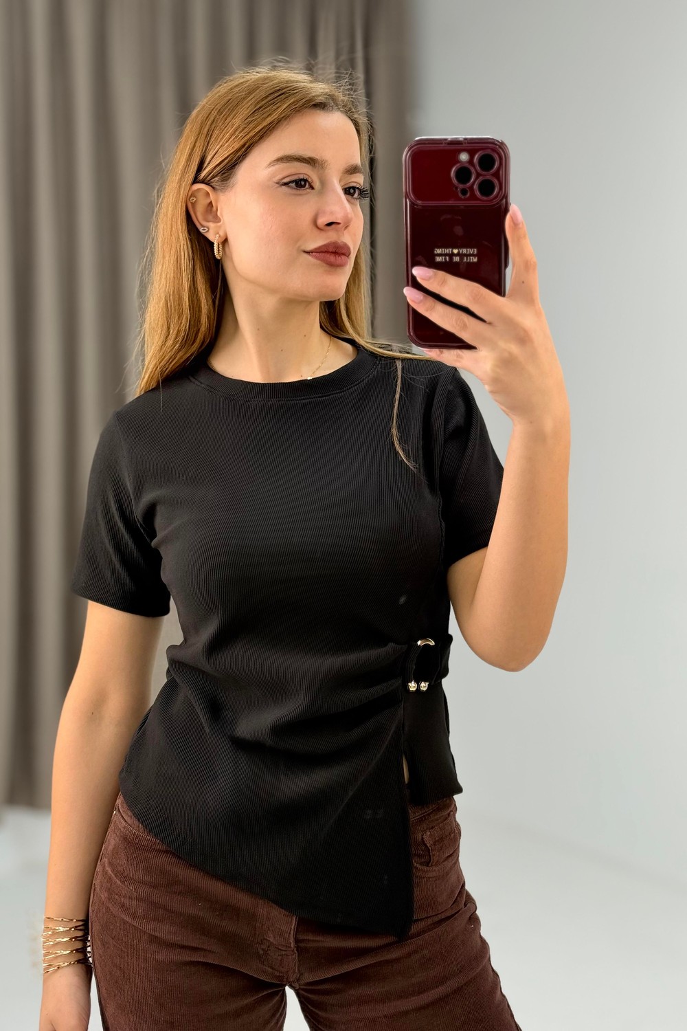 Kadın Yan Tokalı Asimetrik Kesim Kakorse Kısa Kollu Bluz  Siyah