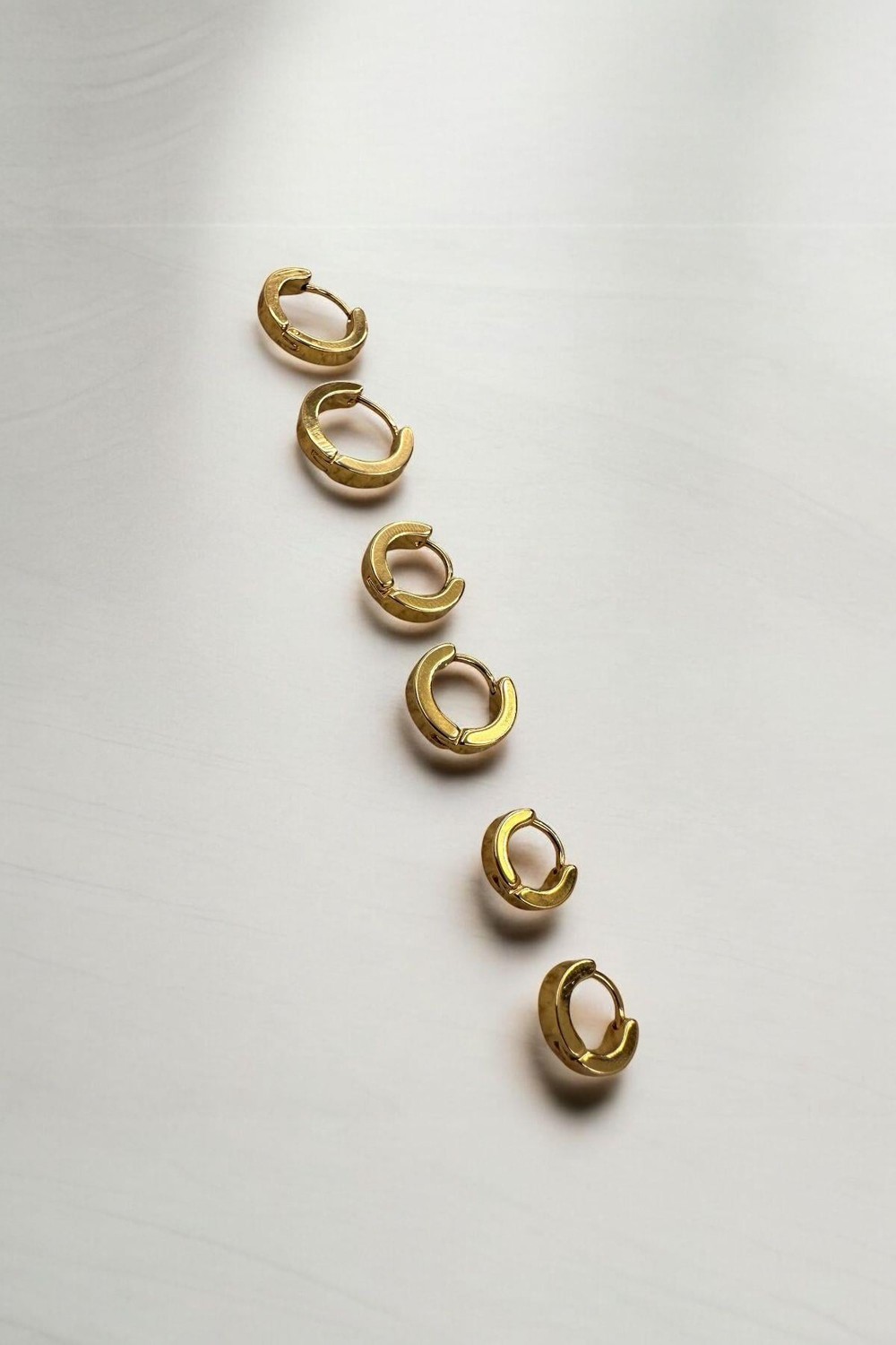 6 lı  Çelik Minimal Halka  Gold Küpe