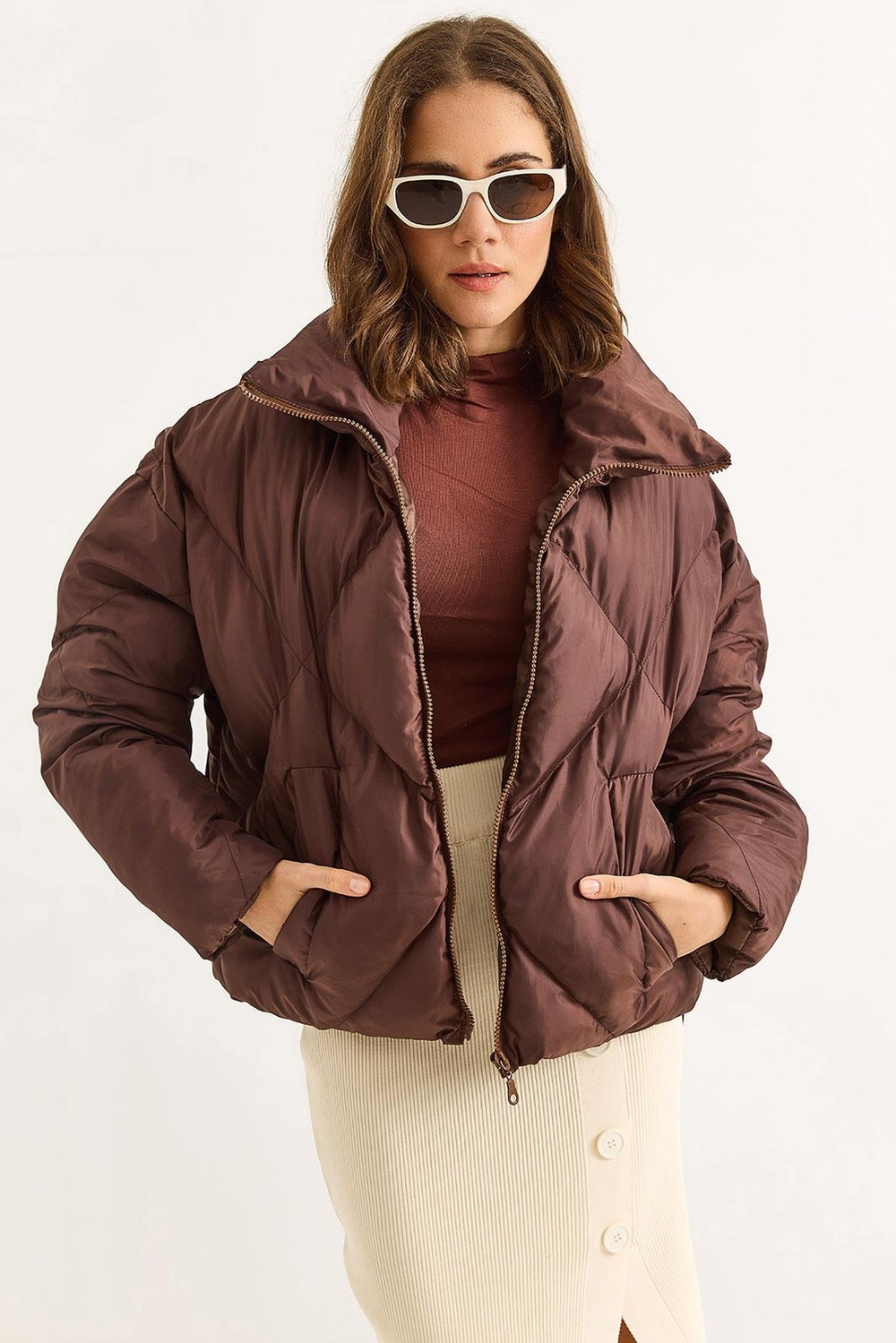 Kadın Oversize Alttan Lastikli Kahverengi Şişme Mont
