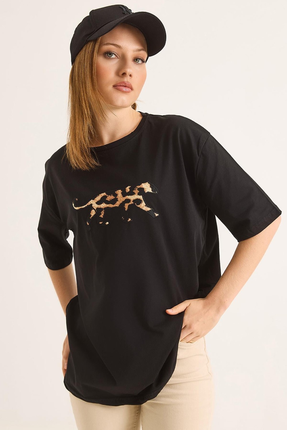 Ön Arka Nakışlı Oversize Pamuk T-Shirt Siyah