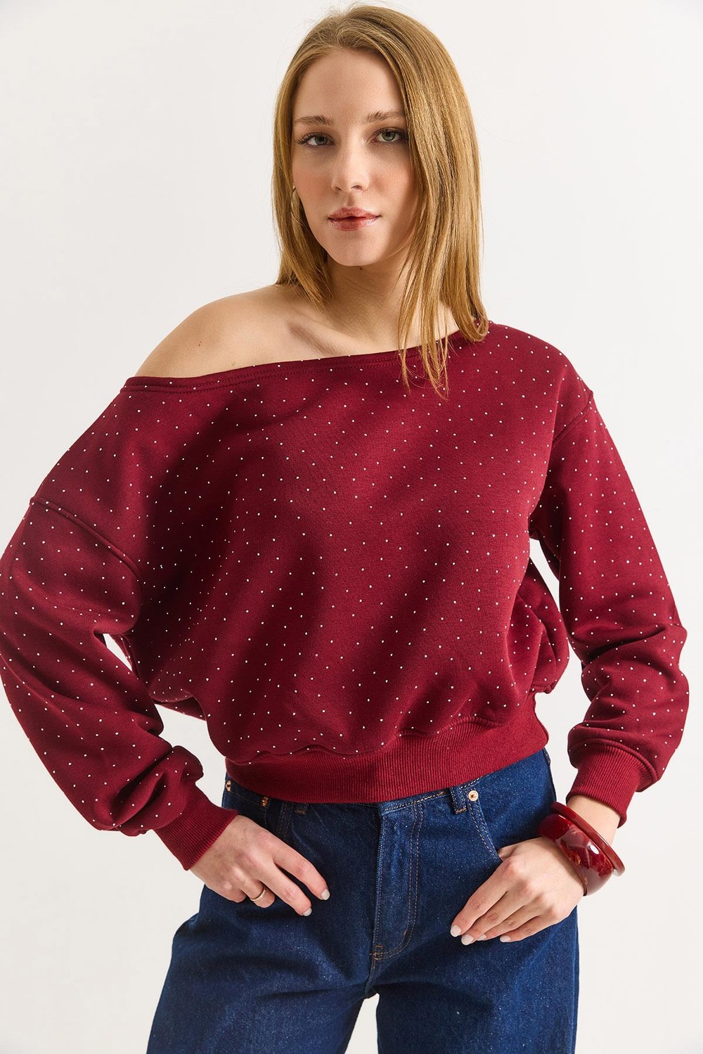 Kadın Bordo Serpme Taşlı  Kayık Yaka Üç İplik Şardonlu Sweat