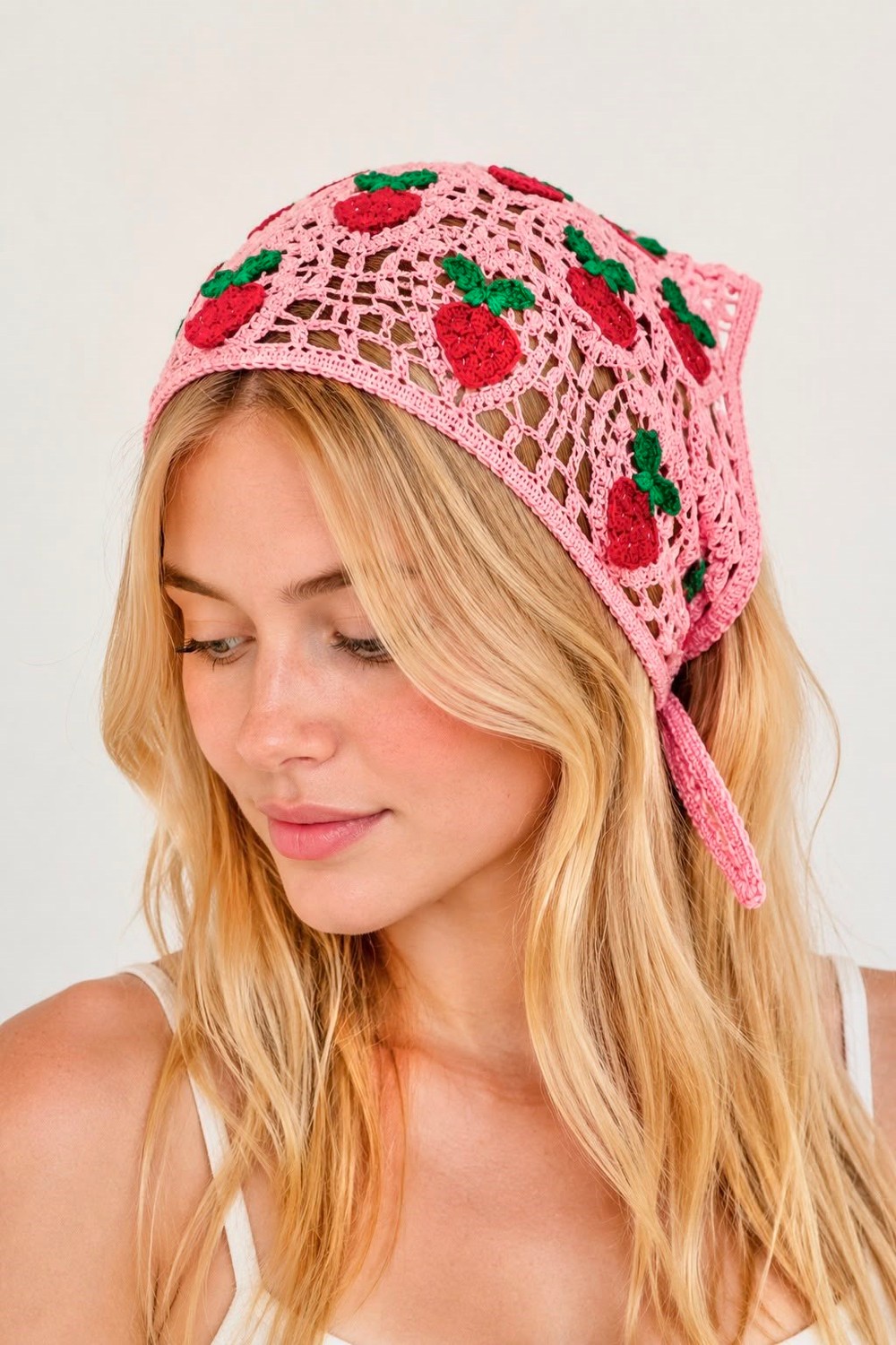 Kadın Çilek Desenli Örgü Bandana Pembe