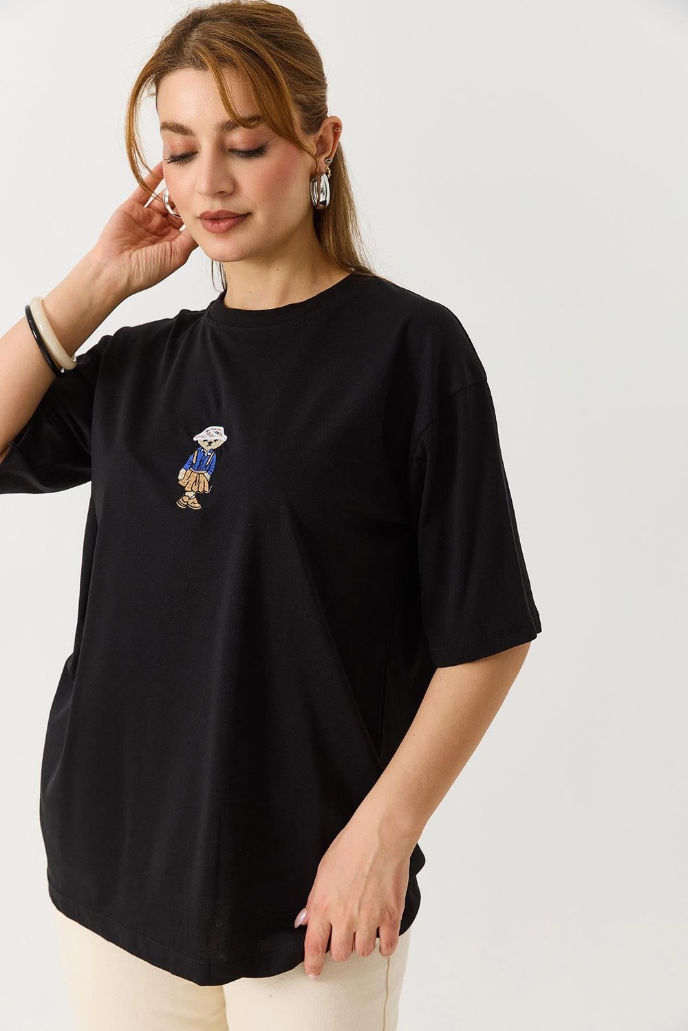 Kadın Ayıcık Figürlü Bisiklet Yaka Oversize Tshirt Siyah