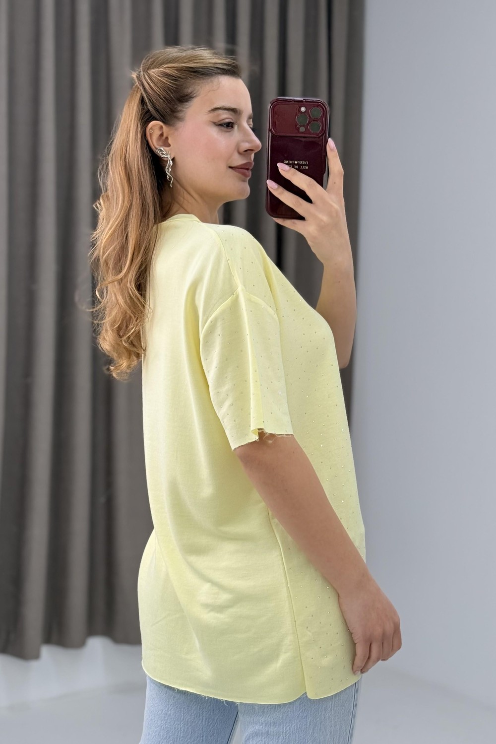 V Yaka Taşlı Yarım Kol T-shirt  Sarı