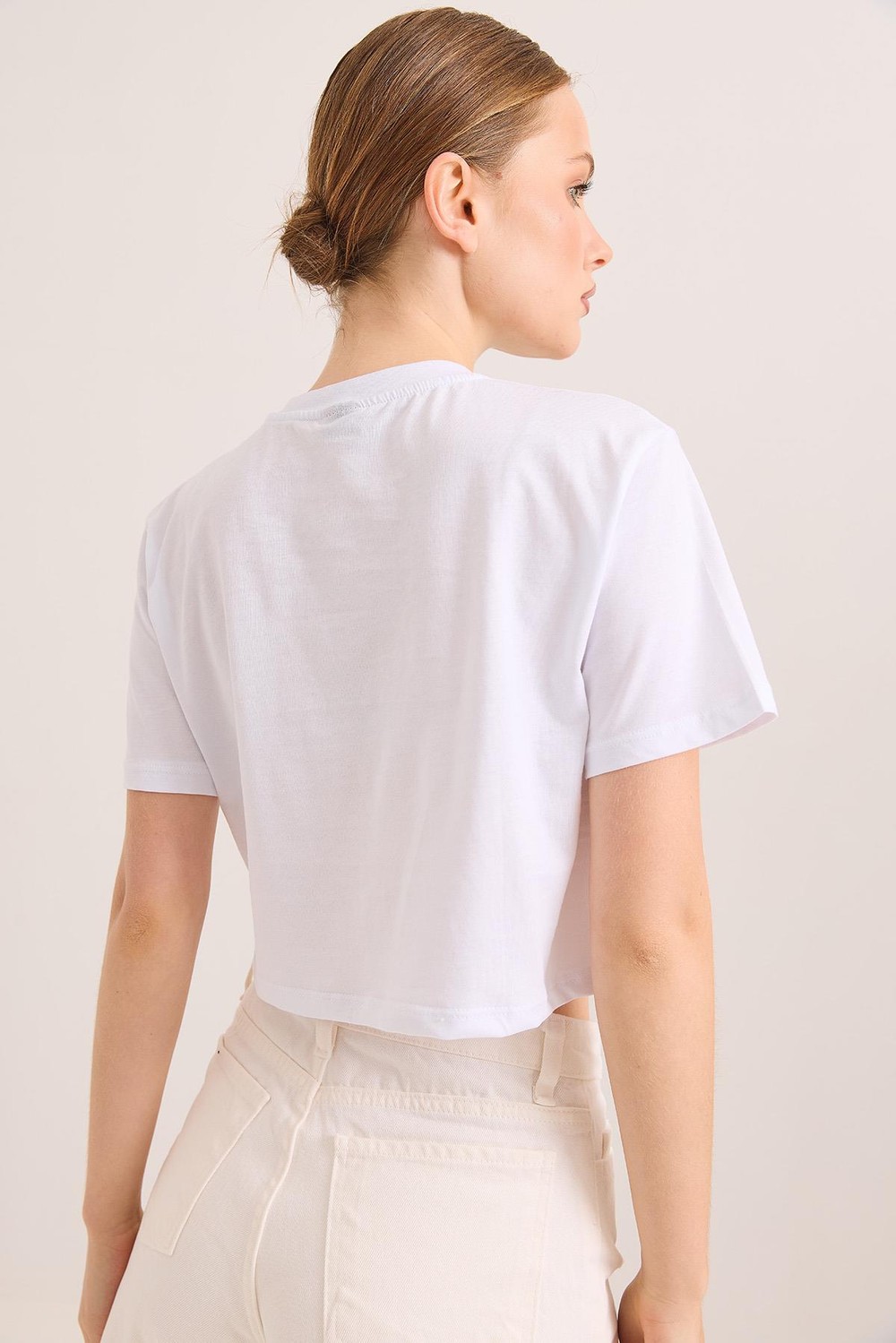 Nakışlı Örme Pamuk Crop Tshirt Beyaz