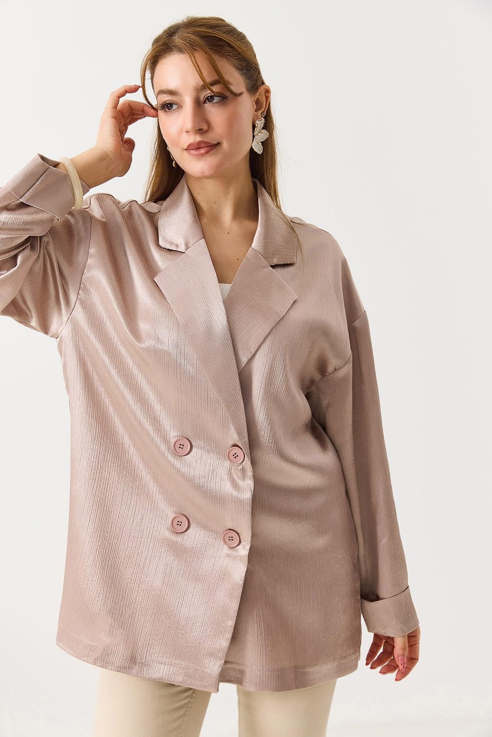 Kadın  Kruvaze Yaka Saten Oversize Blazer Ceket Pudra
