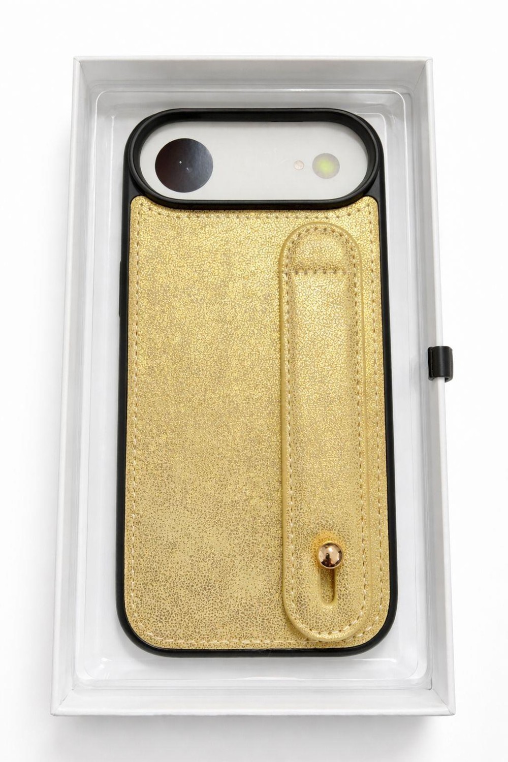 İphone 17 Air Uyumlu Charmlı ve Harfli Deri Kılıf Gold