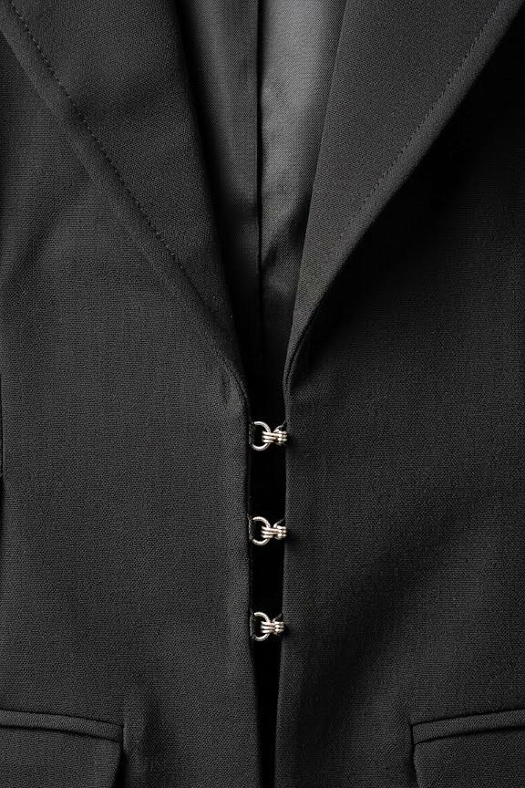Kadın Metal Kopça Detaylı Kısa Blazer Ceket Siyah