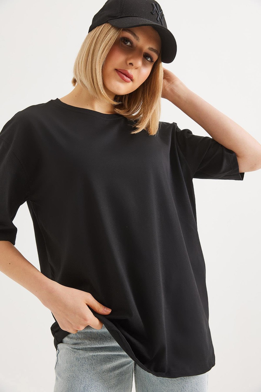 Oversize Bisiklet Yaka Basic Tshirt Siyah