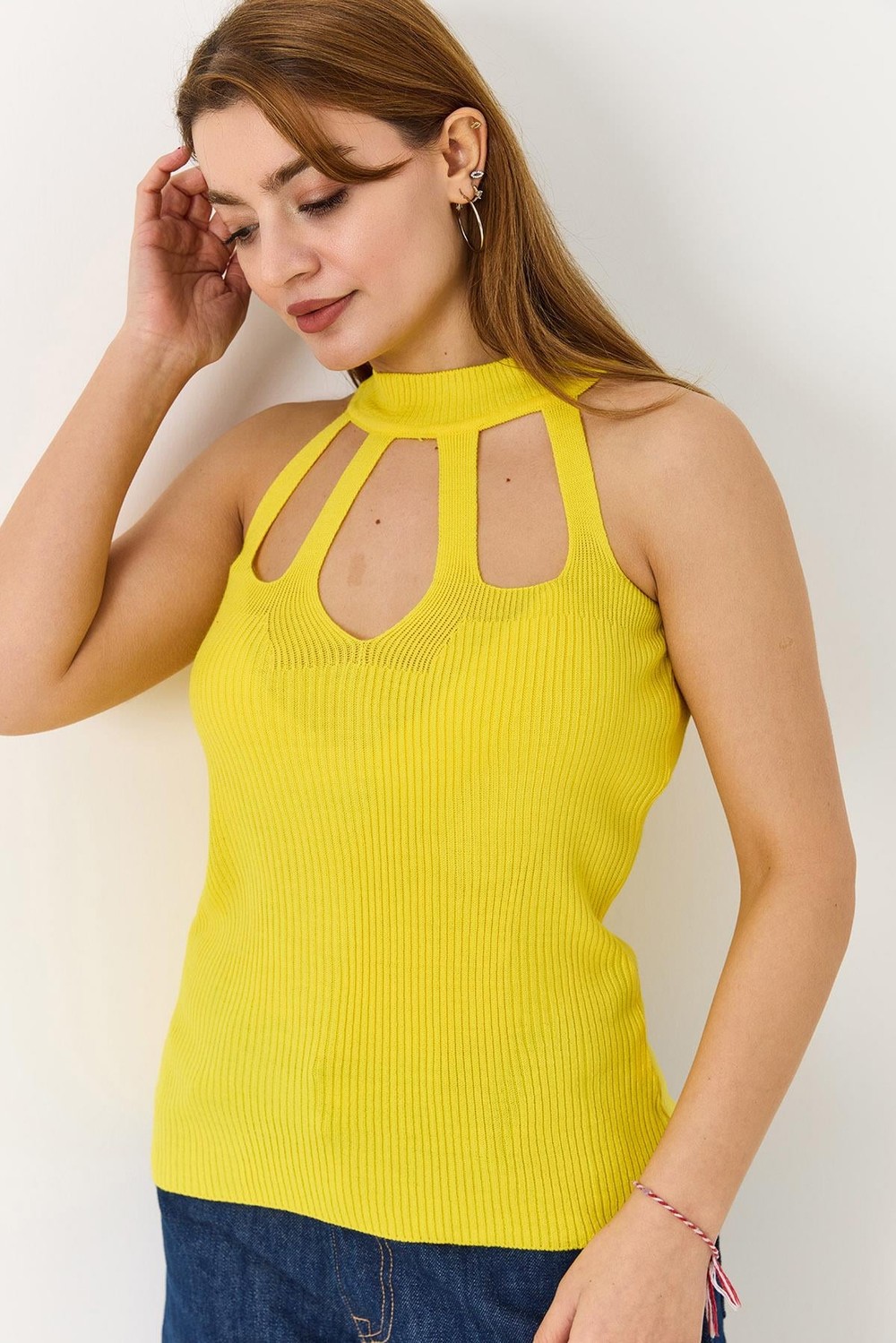 Kadın Esnek Triko Modern Kesim Detaylı Bluz 
