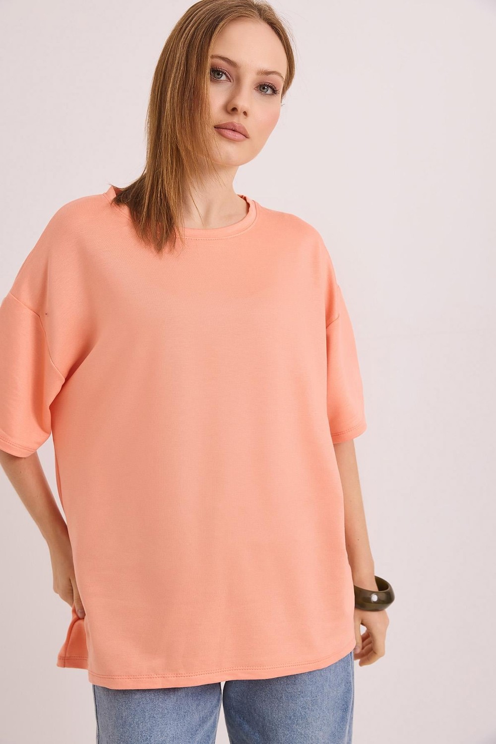 Oversize Yumuşak Dokulu Salaş T-Shirt Yavruağzı