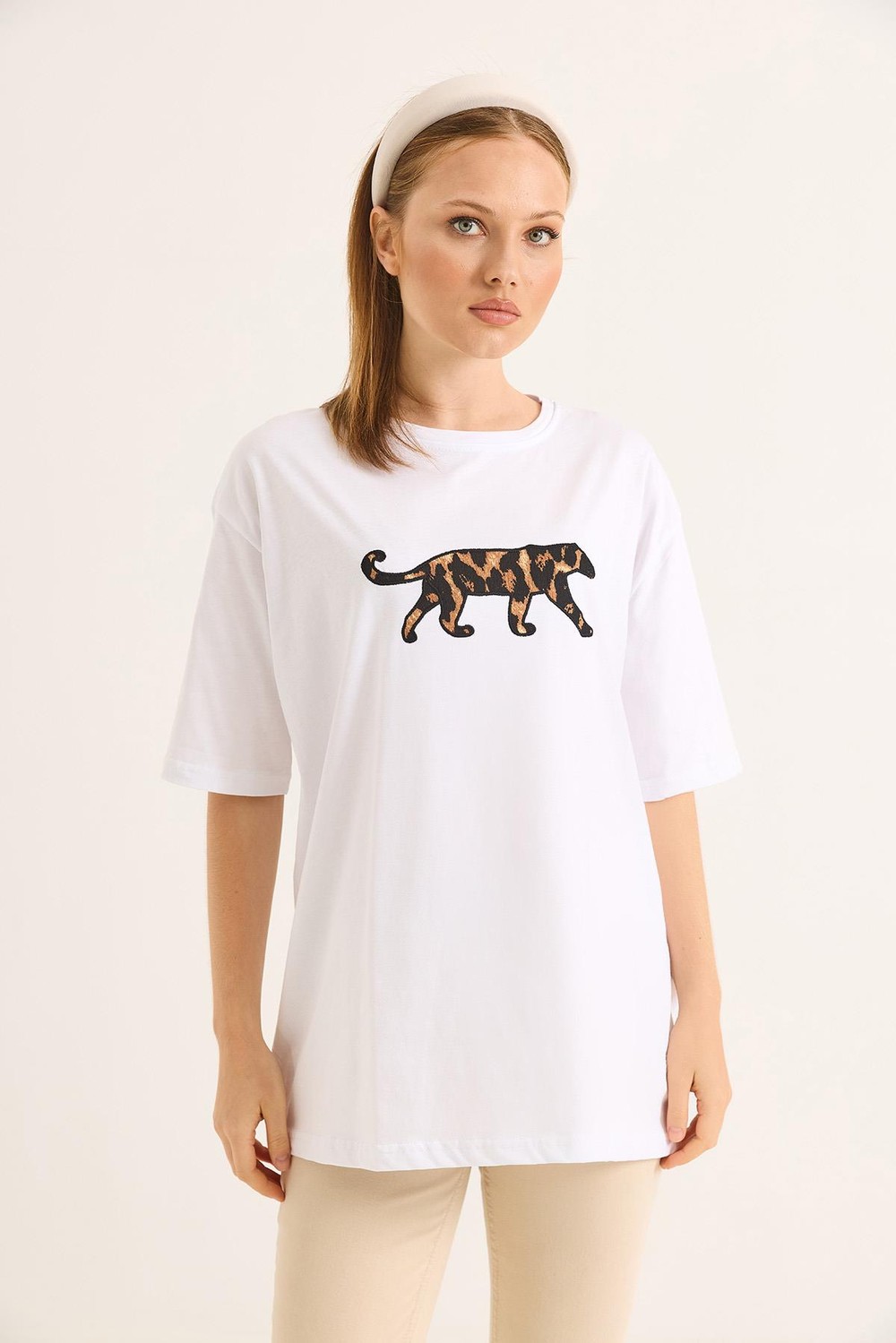 Ön Arka Nakışlı Oversize Pamuk T-Shirt Beyaz