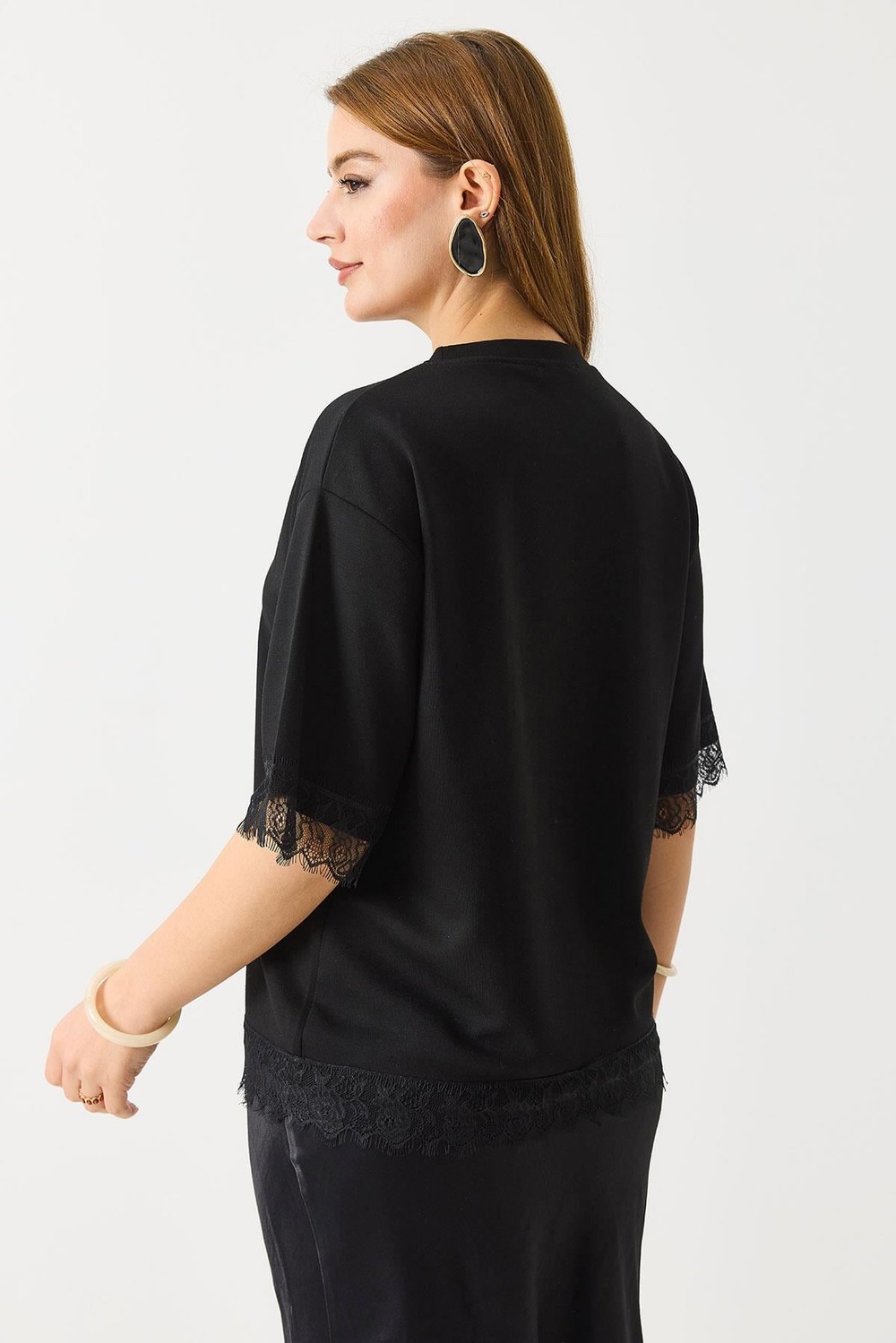 Kadın Kolları Ve Eteği Dantel Detaylı  Düz Modal Tshirt Siyah