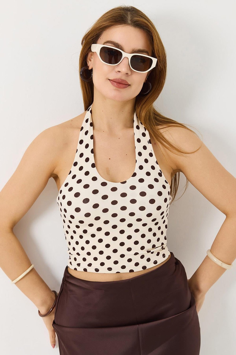 Kadın Boyundan Askılı Puantiyeli Crop Bluz Krem