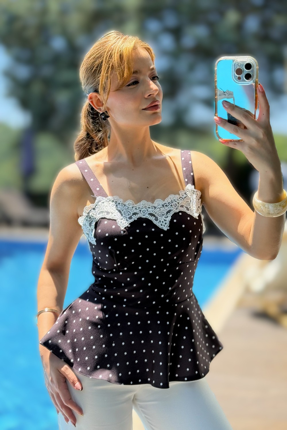 Kadın Çan Model Askılı Crop Bluz Siyah