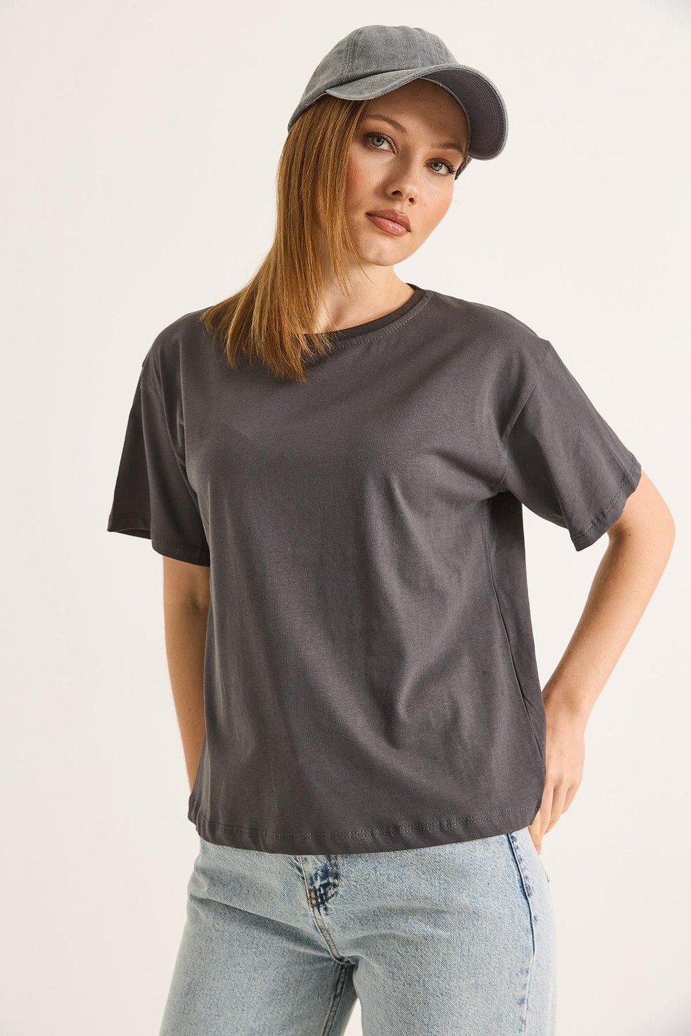 Bisiklet Yaka Kısa Kollu Fit Tshirt Füme