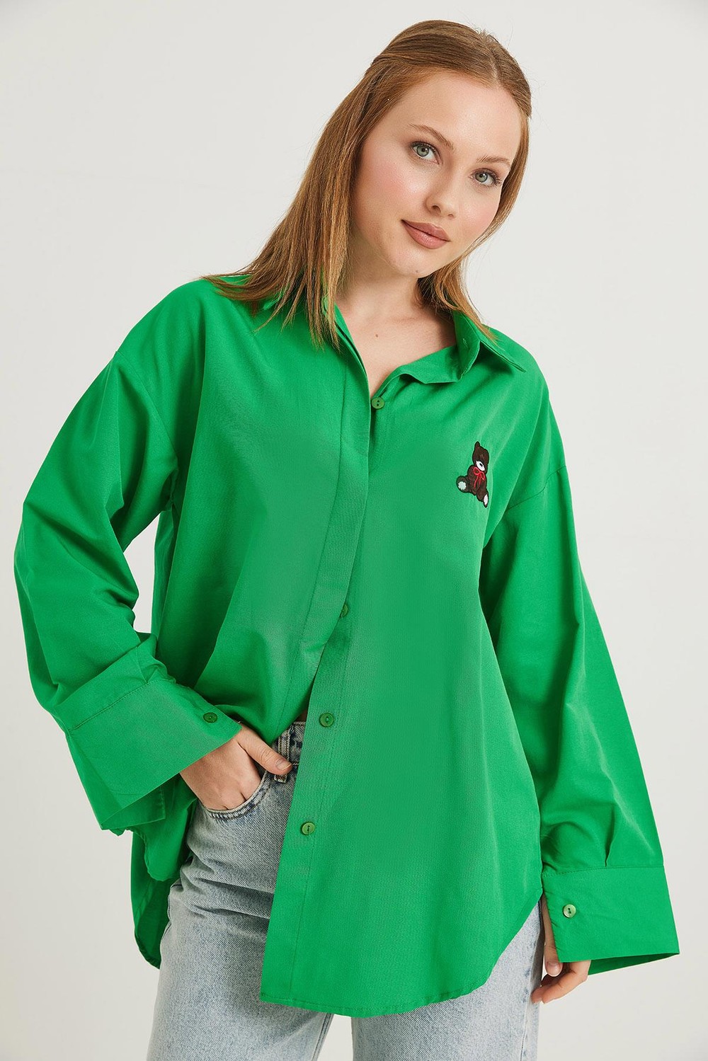 Ayıcık Nakışlı Oversize Basic Gömlek Yeşil