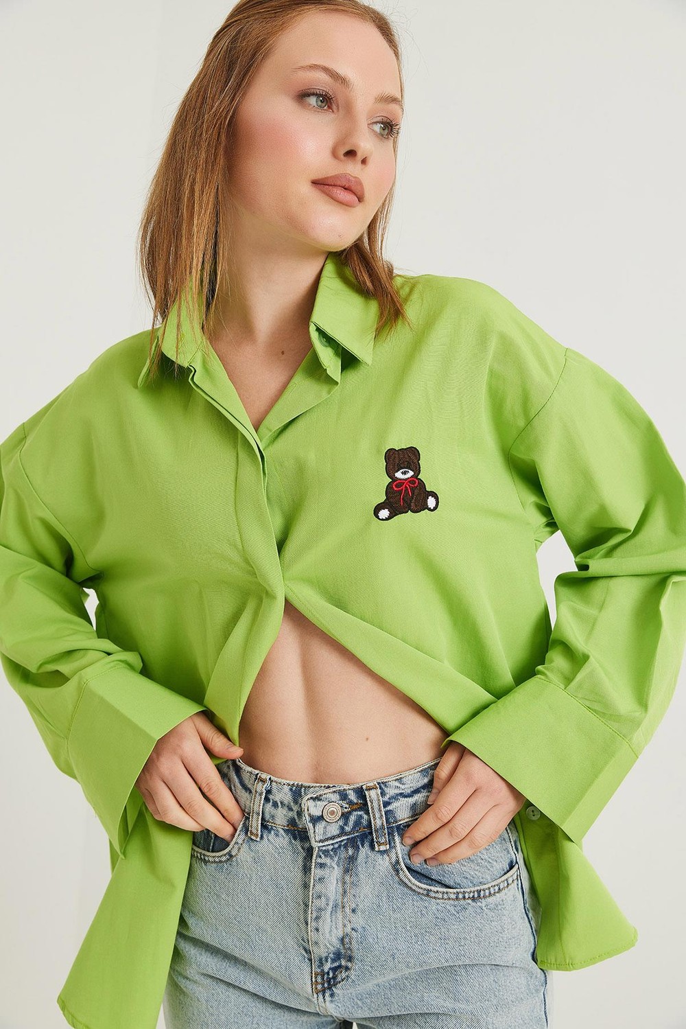 Ayıcık Nakışlı Oversize Basic Gömlek Açık Yeşil
