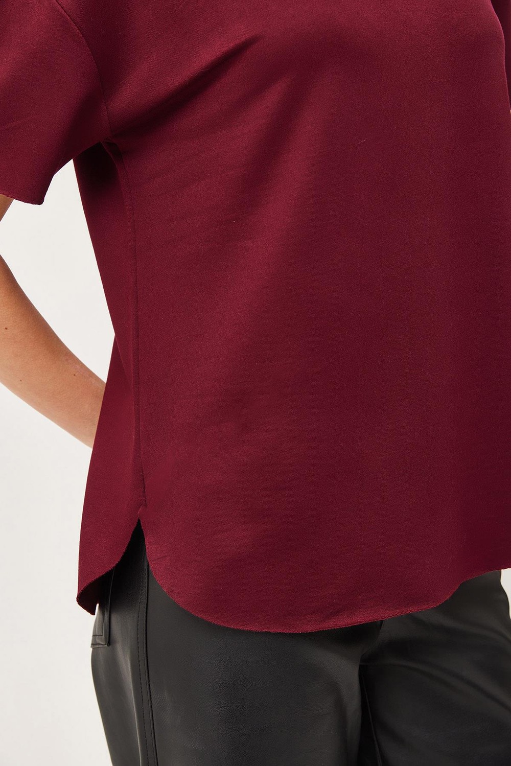 Oysh Yumuşak Dokulu Eteği Oval Modal Tshirt Bordo