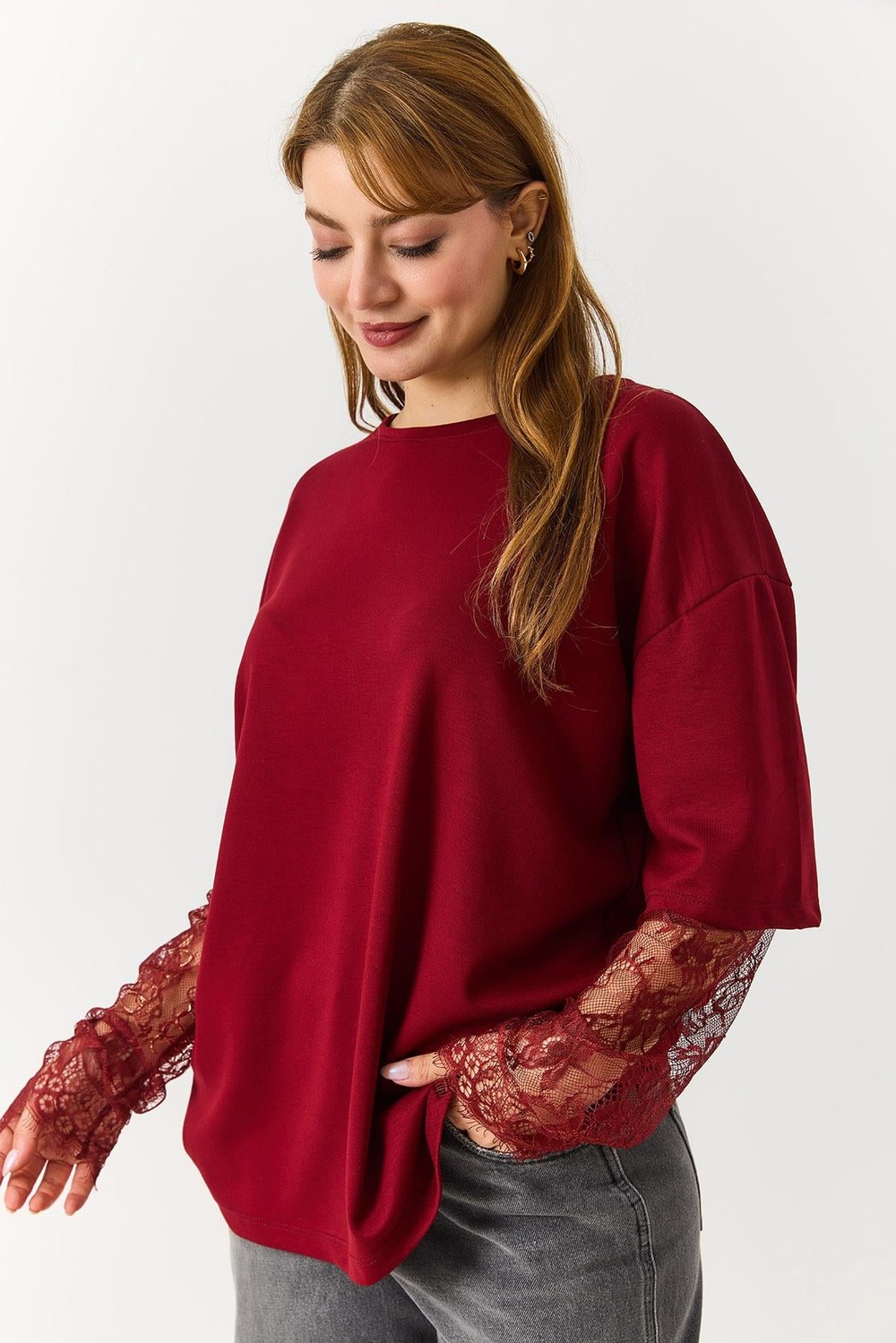 Kadın Kolu Tül Detaylı Oversize Tshirt Bordo
