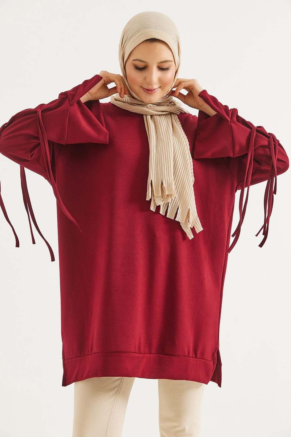 Kolları Bağcık Detaylı Tunik Bordo