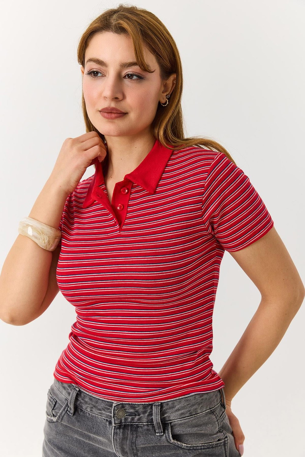 Polo Yaka Düğmeli Çizgili Kısa Kollu Tshirt Kırmızı