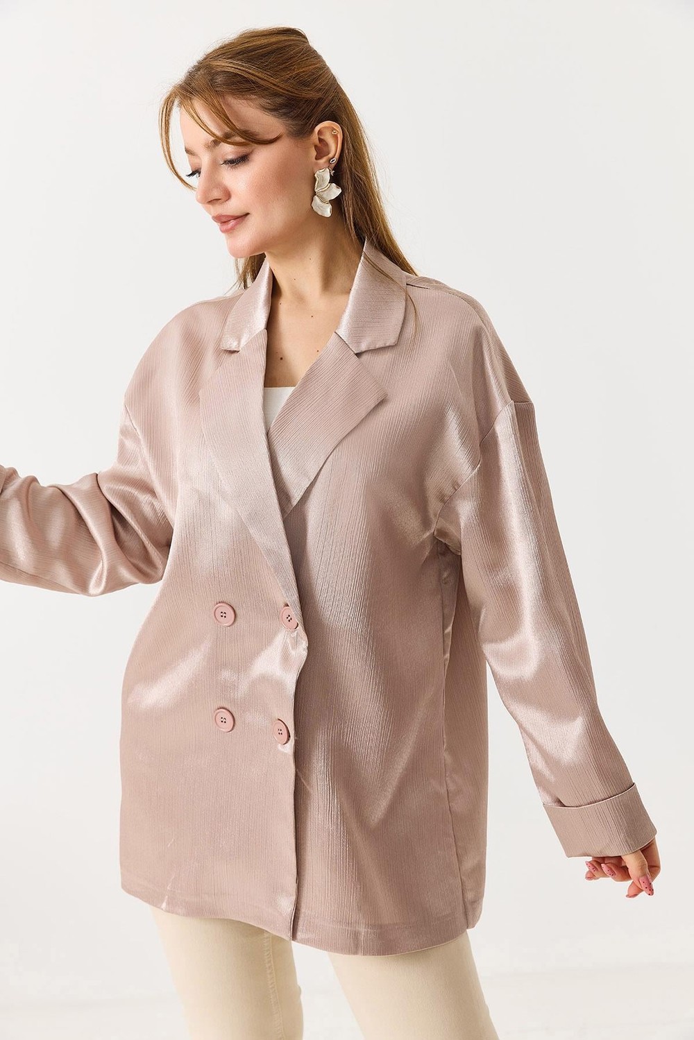 Kadın  Kruvaze Yaka Saten Oversize Blazer Ceket Pudra